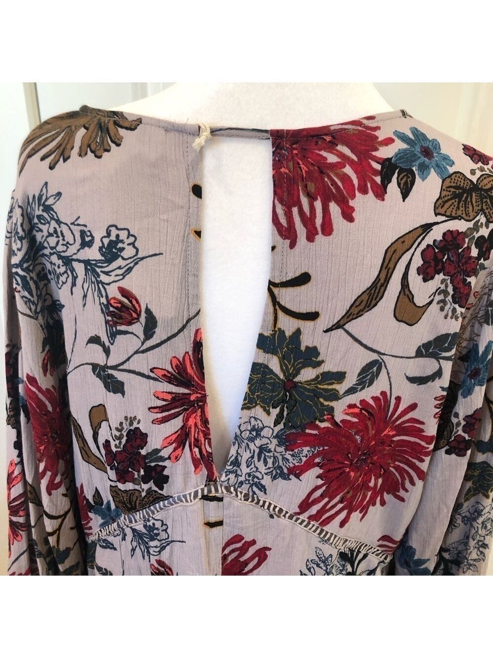 Jodifl Size L baby doll style floral print dress. Peasant v-neck cottagecore - Picture 7 of 13